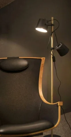 New Aneta Lighting lattiavalaisin Espresso 2-os. mattamusta/puu