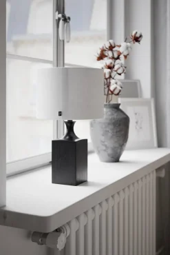 Discount By Rydu00e9ns By Rydéns pöytävalaisin Woody matala musta/valkoinen