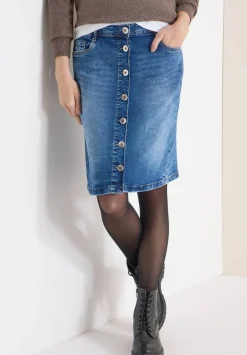 hame 361880*Cecil Online