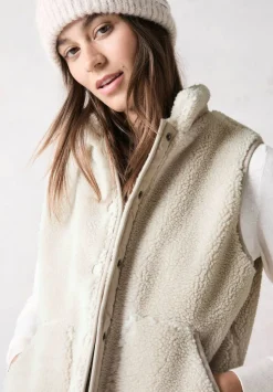 teddyliivi 220252*Cecil Hot