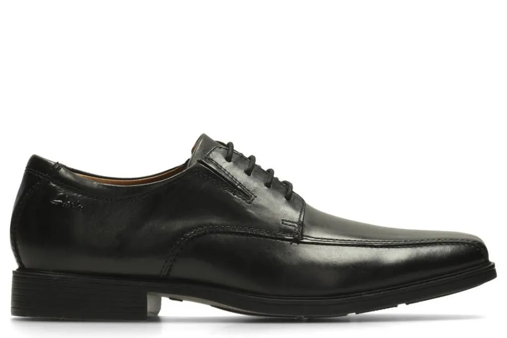 Online Clarks Pukukenkä Tilden Walk 26110310 Black leather