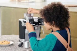 New DeLonghi leikkikahvikone Casdon