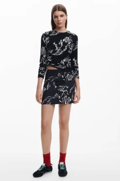 Online Desigual hame 25SWFW03 2000 musta