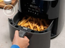 Airfryer EAF5CG 5 l*Electrolux Clearance