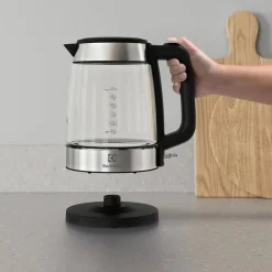 Create 4 vedenkeitin 1,7 L E4GK1-4GB lasia*Electrolux New