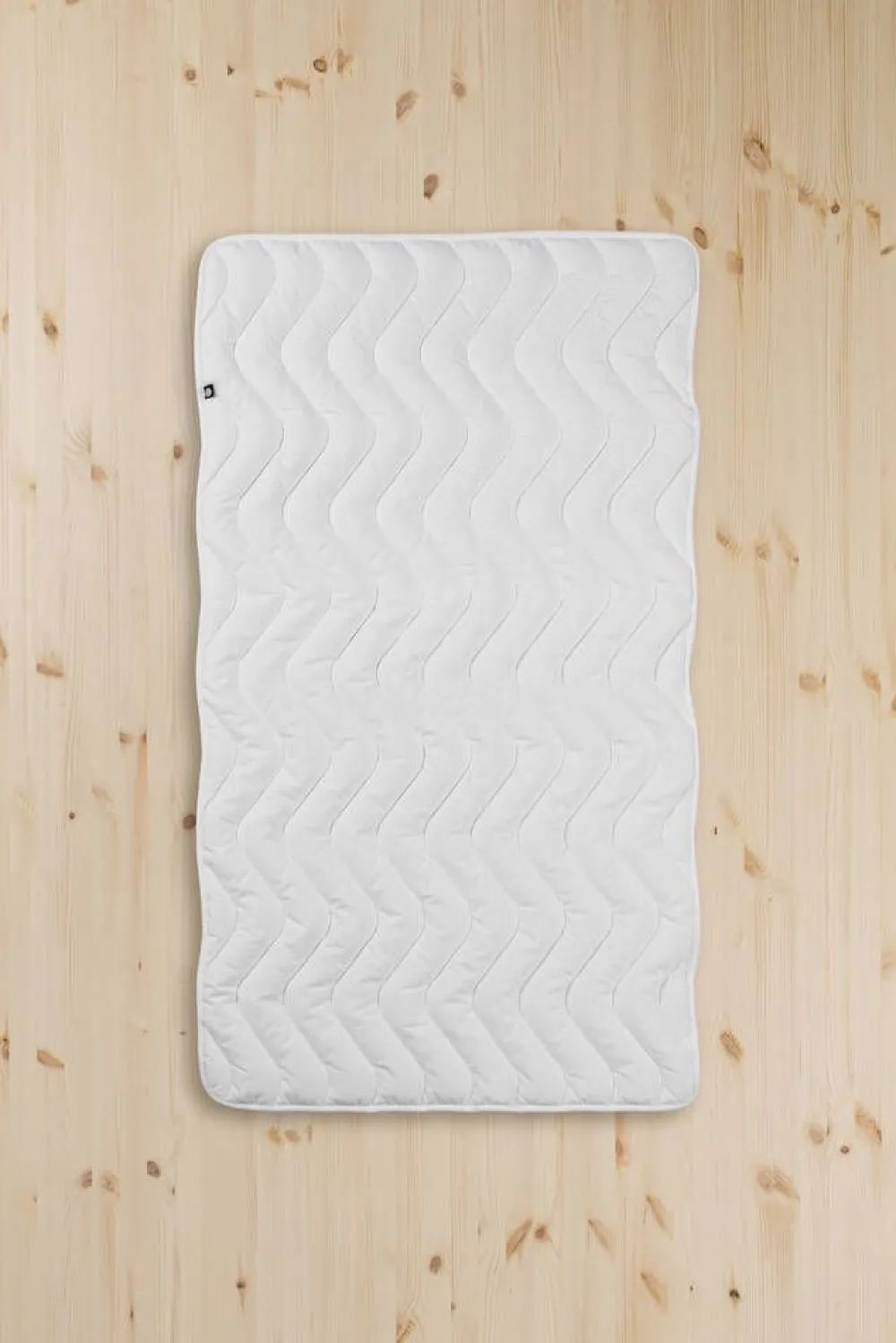 Hot Familon Original lasten sijauspatja 75x130 cm valkoinen