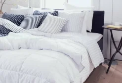 päiväpeitto Ultra harmaa/valk 200x260*Familon Clearance