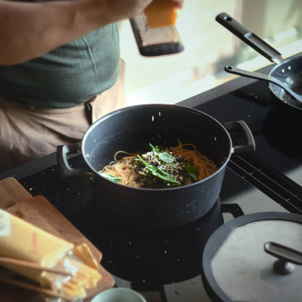 Best Fiskars Hard Face kattila 5 l kannella