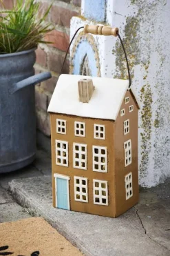 New IB Laursen talolyhty Nyhavn puukahvalla turkoosi ovi