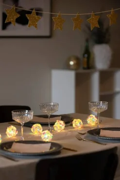 Sale Konstsmide paristovalosarja 10-os. timanttipallot