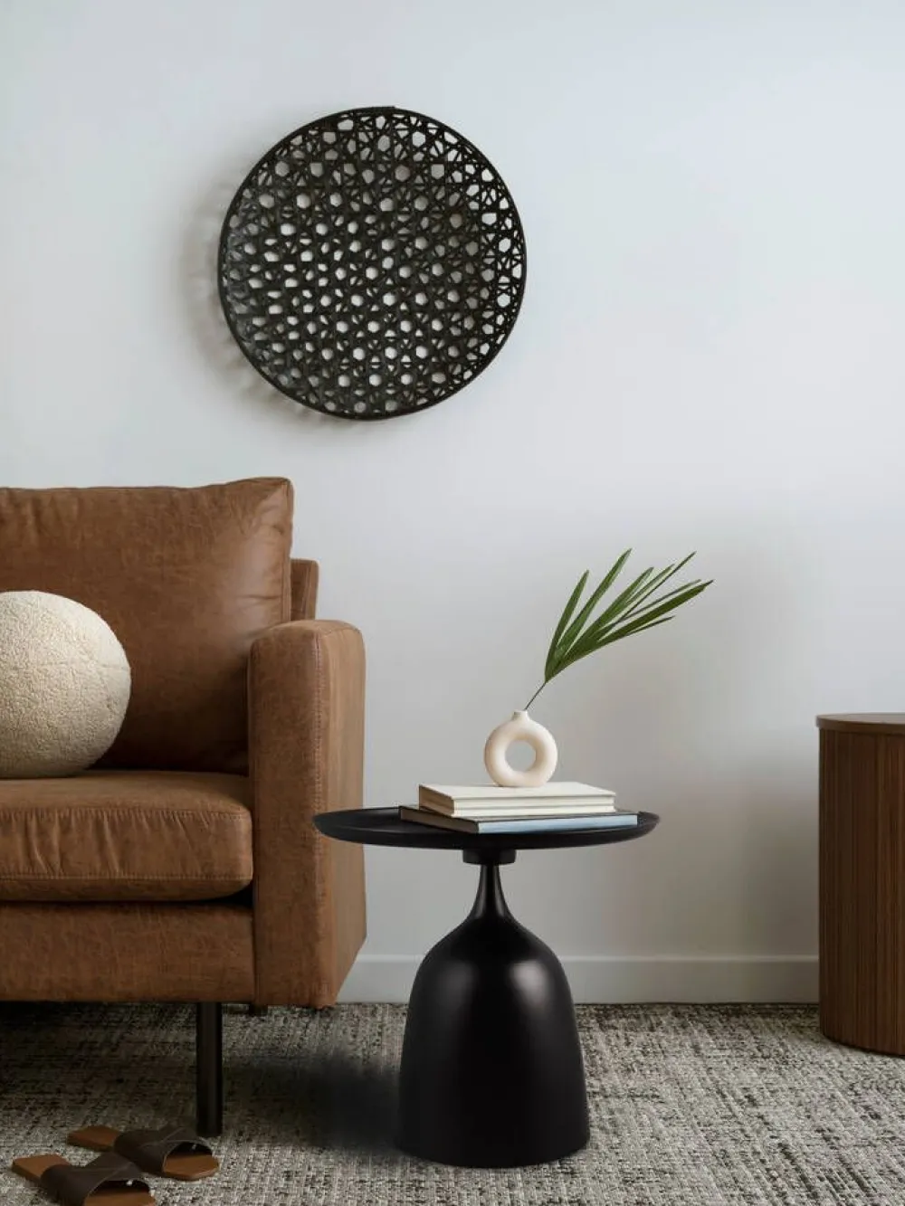 sivupöytä Mona Ø48 x 60 cm musta*Mirrors and More Outlet