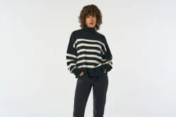 New Only neule Onlbari L/S highneck Black cloud dancer