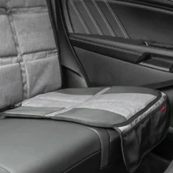 Hot Reer TravelKid Maxi Protect istuinsuoja takapenkin selkänojaan