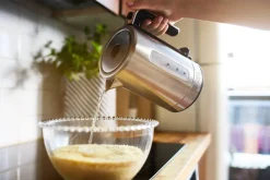 Discount Russell Hobbs vedenkeitin Compact Home 24190-70 teräs