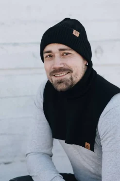 Best Salon kauluri Merino MUSTA