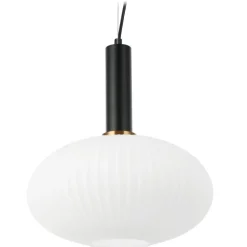 New Sessak riippuvalaisin Remi Musta