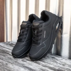 sneakerit Womens Uno Stand On Air BBK*Skechers New