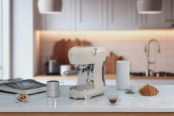 Smeg espressokone ECF02CREU kerma