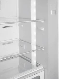 Hot Smeg retrojääkaappipakastin FAB32RCR5 kerma, oikea