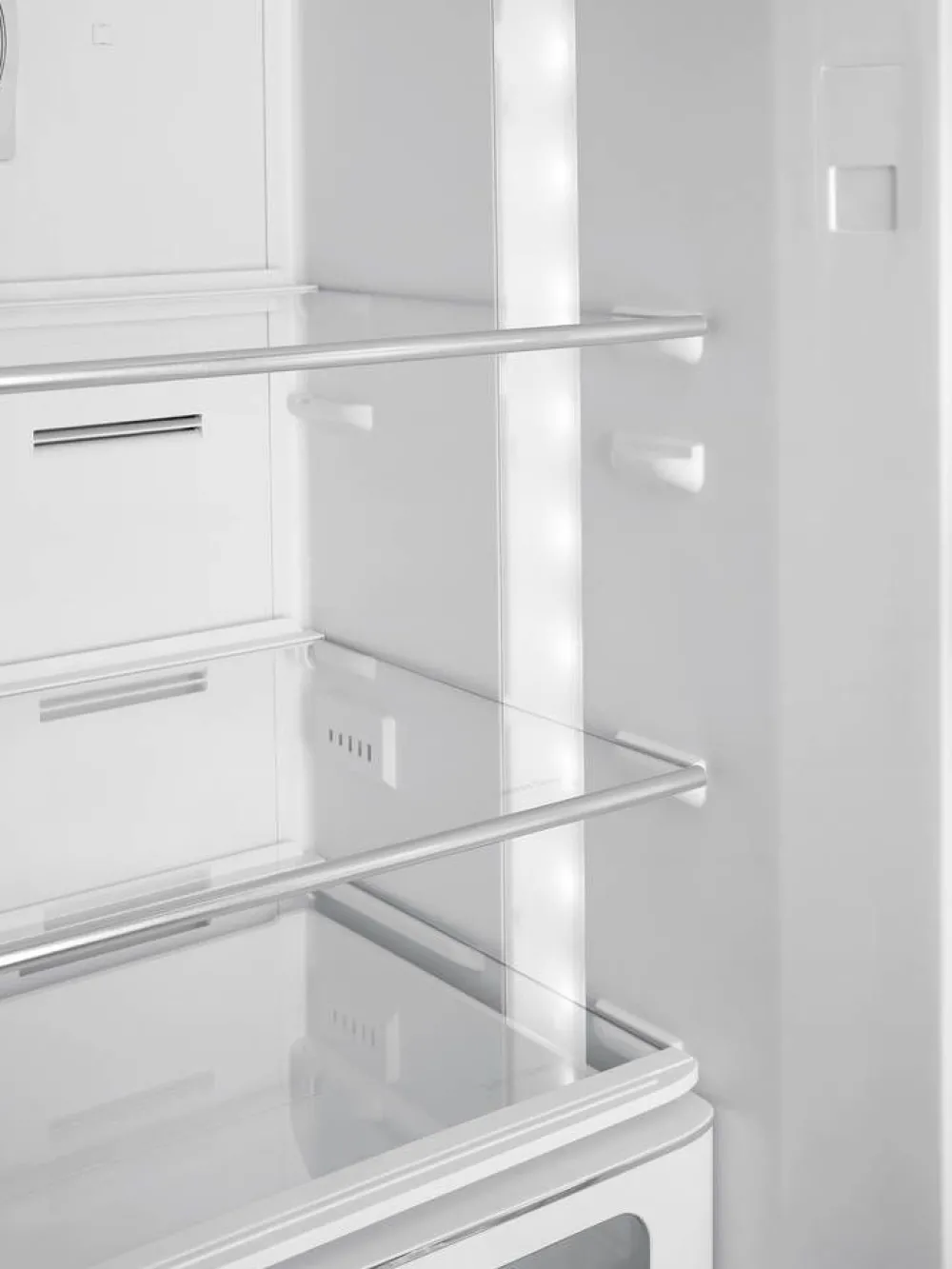 Outlet Smeg retrojääkaappipakastin FAB32RPB5 pastellinsininen, oikea