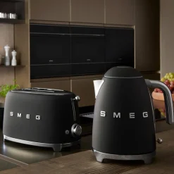 vedenkeitin KLF03BLMEU mattamusta*Smeg New