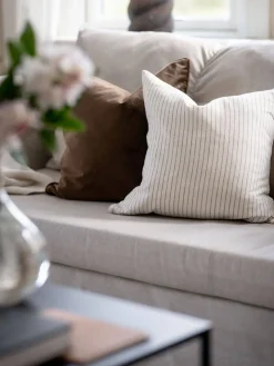 Sale Svanefors tyynynpäällinen Elise 45x45 cm ruskea