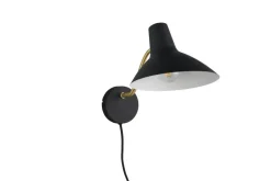 New Trio Lighting seinävalaisin Traveller E27 mattamusta/mattame