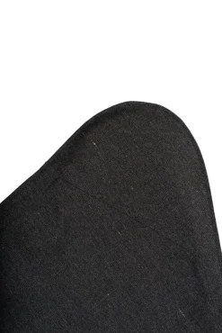 Lepakkokangas 26A musta*Varax Outlet