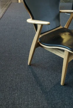 Esmeralda 79 musta, 80*150 cm, kantti 020 B*VM-Carpet New