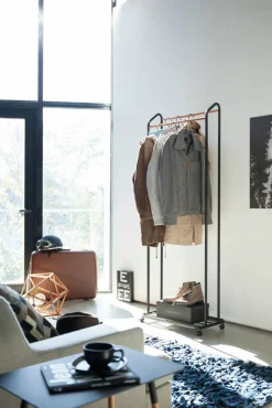 vaaterekki pyörillä Tower musta*Yamazaki Online